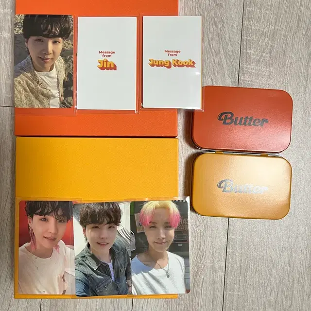 방탄소년든 버터 앨범 일괄 +특전, 포스터