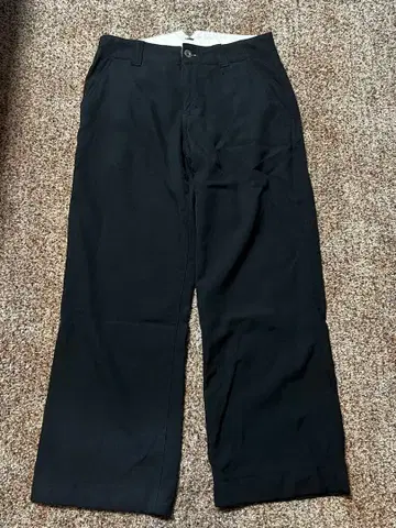 MHL. 블랙 슬랙스