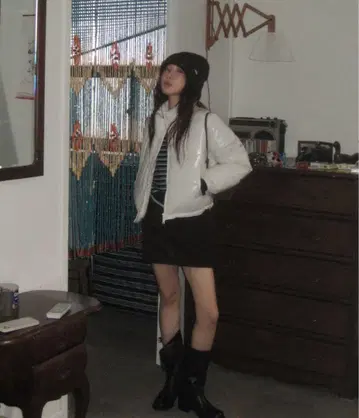 general idea 다운 화이트