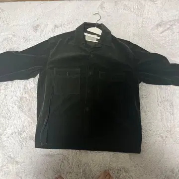 다크 그린 코듀로이 자켓