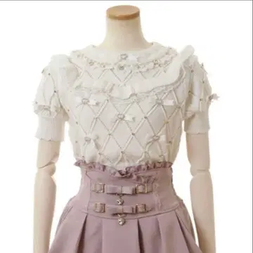 LIZLISA 메니 비쥬 리본 다이아 니트탑