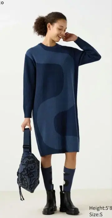 새상품급 유니클로 x 마리메꼬 라무 크루넥 원피스 XL