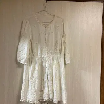 프랑슈리페 빅 사이즈 럭셔리 자수 원피스 FL5 3L 내추럴