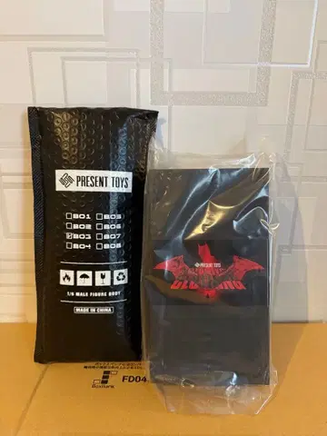 PRESENT TOYS PT-SP85 1/6 바디&의상 더 배트맨