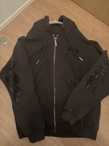 SUPPLIER 다크 그레이 후드티