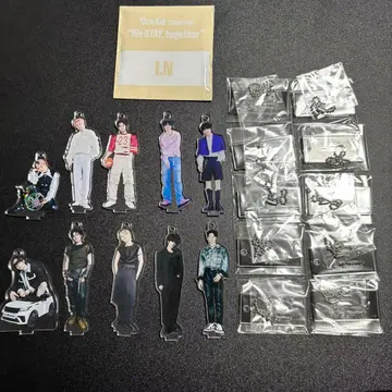 straykids 아이엔 전시회 아크릴 스탠드 10개