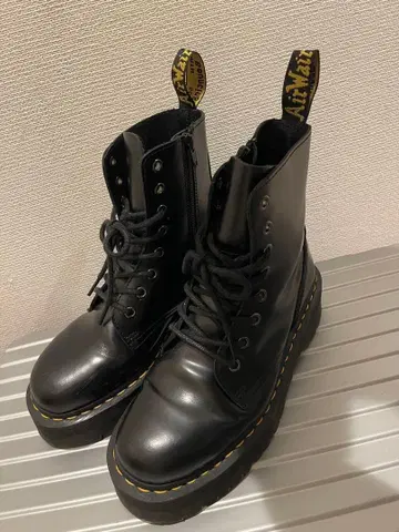 닥터마틴 JADON 통굽 사이드 지퍼 8홀 UK6 25cm