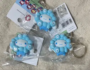 미야쿠미야쿠 x 시나모롤 입체 키링 파스텔 컬러