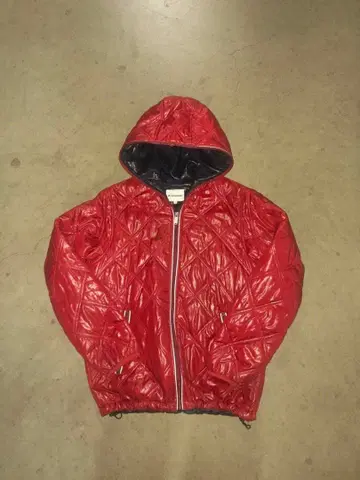 CONVERSE 후드 부착 레드 다운 자켓 M