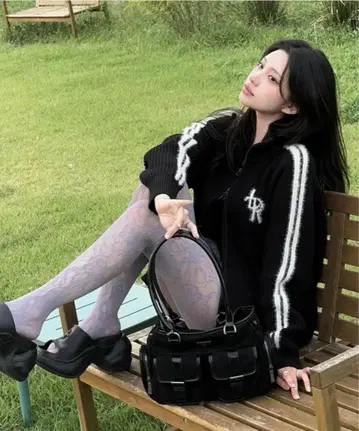 LEATHERY 니트 집업 가디건 네이비 M 사이즈