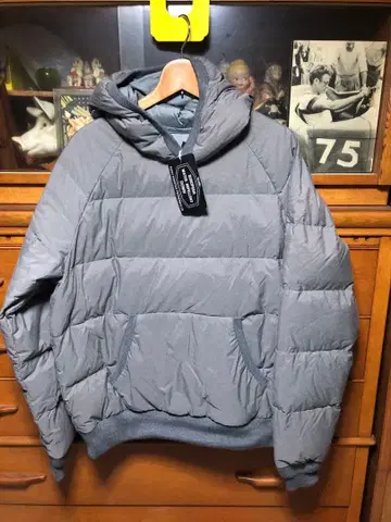 록키 마운틴 풀오버 다운 자켓