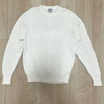 베네통 니트 화이트 L 사이즈