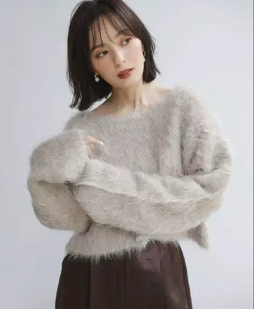 새상품급 아뉴앙스 수리 알파카 숏 니트 풀오버 베이지