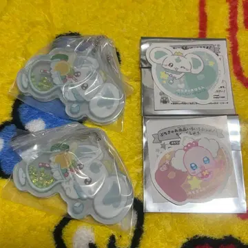 푸치큐아 쉐이커 참 스티커 포룬 페코린