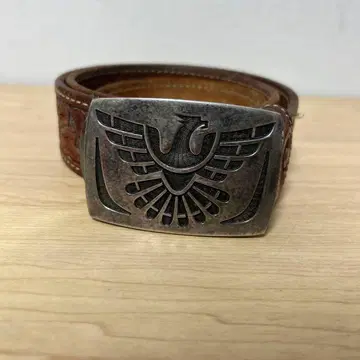 엠보싱 꽃무늬 가죽 벨트 독수리 버클