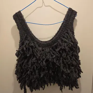 anuke 프린지 니트 베스트 다크 그레이