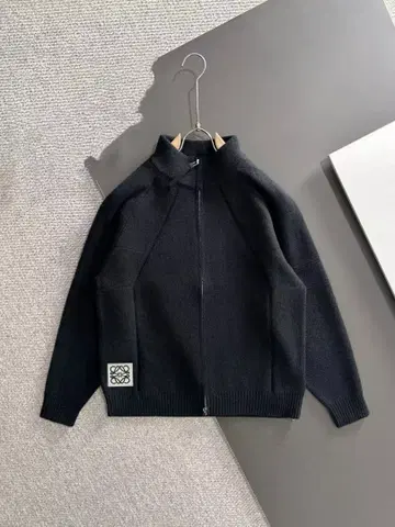 블랙 집업 하이넥 자켓