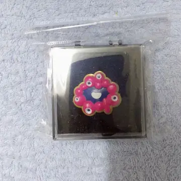 오사카 만박 회장 한정판 미야쿠미야쿠 3D 핀 배지 핑크 케이스 포함