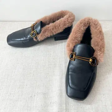 새상품급 STACCATO 스타카토 가죽 비트 로퍼 퍼 포함