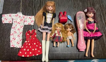 리카짱 인형 세트 4체와 의상