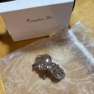 콤플렉스 비즈 리프 모티브 헤어 액세서리