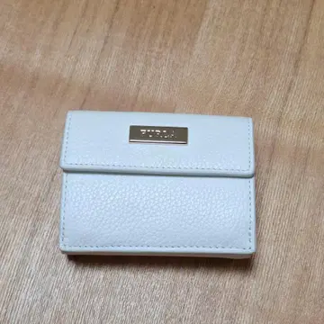 FURLA 훌라 3단 폴더형 지갑 화이트 골드 플레이트 새상품급