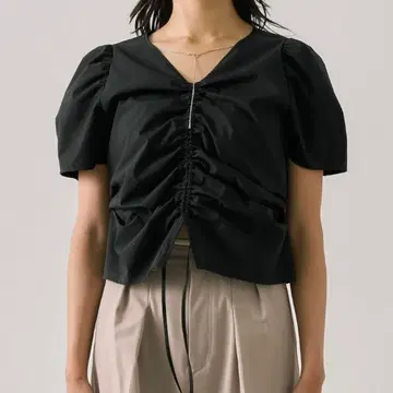 UNITED TOKYO 갤러링 퍼프 상의