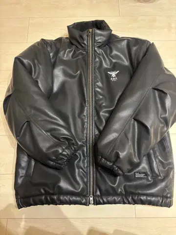 F.A.T. BEETHER (인조 가죽 지퍼 블루종) Black