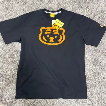 MUZIC TIGER 티셔츠