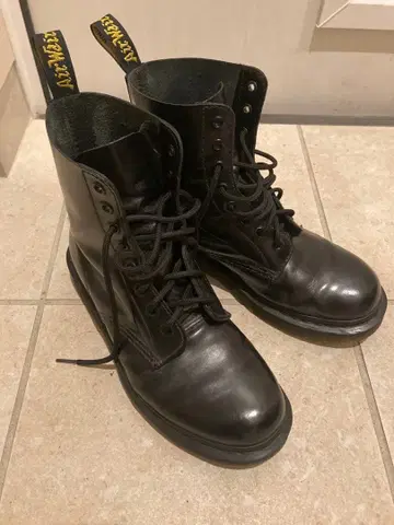 닥터마틴 부츠 블랙