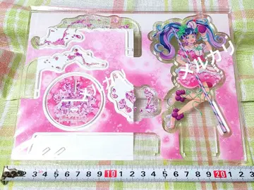 프리티 올 프렌즈 2021 다이아 & 트라이앵글 x 프리즘 스톤 카페