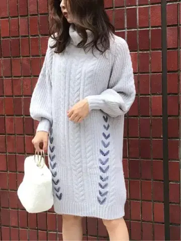 노엘라 케이블 니트 원피스 레이스업