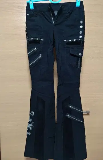 오즈 로치 부츠컷 팬츠 블랙 용 자수