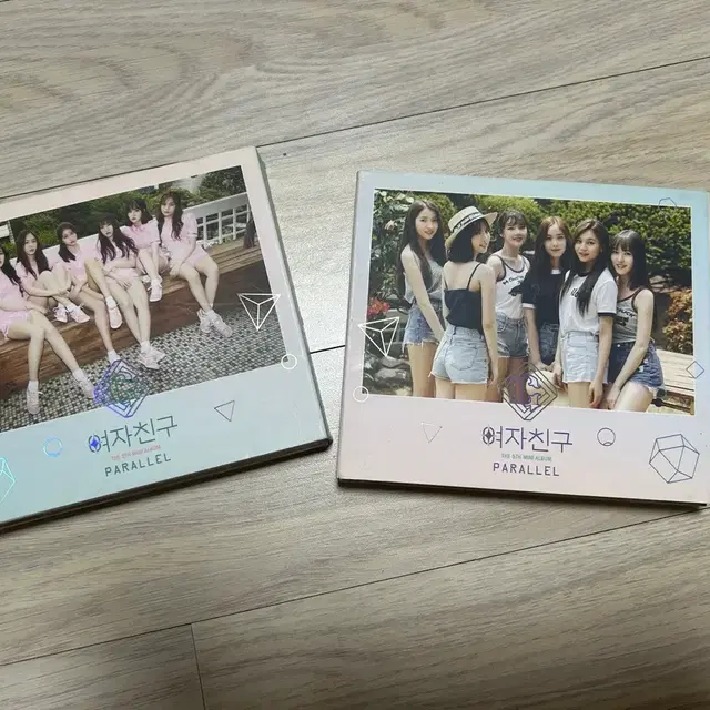 여자친구 미니 5집 Parallel 앨범 + 포스터 귀를 기울이면 앨범