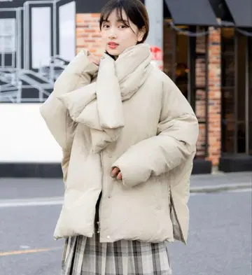 [ 호리타 마유 씨 착용 ] 머플러 부착 심리스 다운