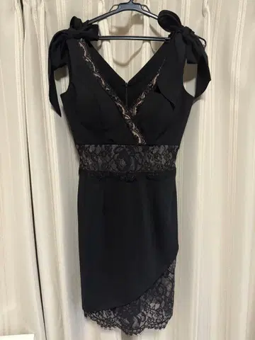 Andy 드레스 블랙 S 사이즈