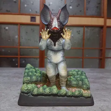 엑스플러스/이카루스 외계인 피규어