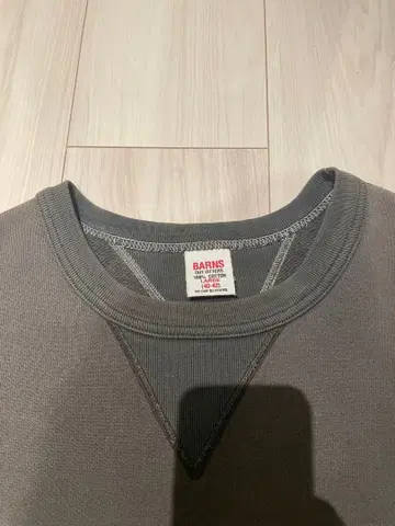 BARNS 맨투맨 사이즈 L