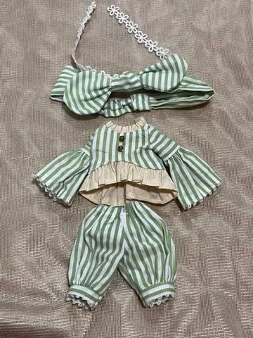 그린 브라이스 의류 아웃핏