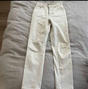 야누크 하이웨스트 데님 팬츠 크림색 23