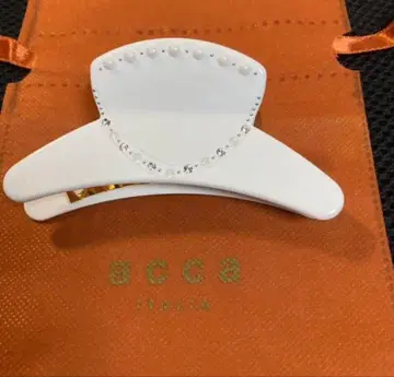 acca 화이트 헤어 클립 스톤 장식