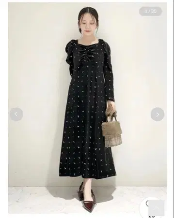 [ LILYBROWN ] 자수 벨로아 원피스