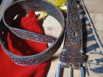 가죽 벨트 장식 스터드 포함