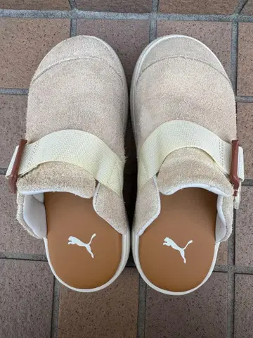 인기 PUMA 스웨이드 스포츠 샌들 베이지 24cm