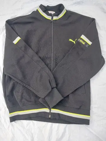 PUMA 하이 퍼포먼스 저지 블랙 L