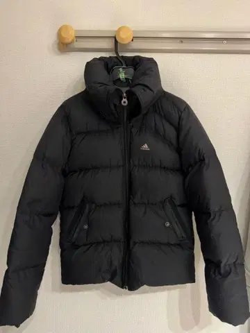 adidas 블랙 다운 자켓