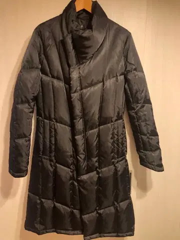 NO ID. 롱 다운 코트 블랙