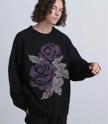 [ HARE ] 프론트 플라워 모티브 니트