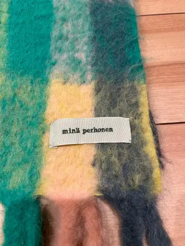 미나 페르호넨 스톨 Kaste