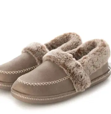 SKECHERS 모카신 슬립온 퍼 COZY (베이지)